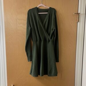 French Connection Deep Green Long Sleeve Dress